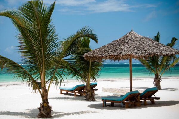 7-Day Kenya Safari and Beach Holiday 7-Day Kenya Safari and Beach Holiday